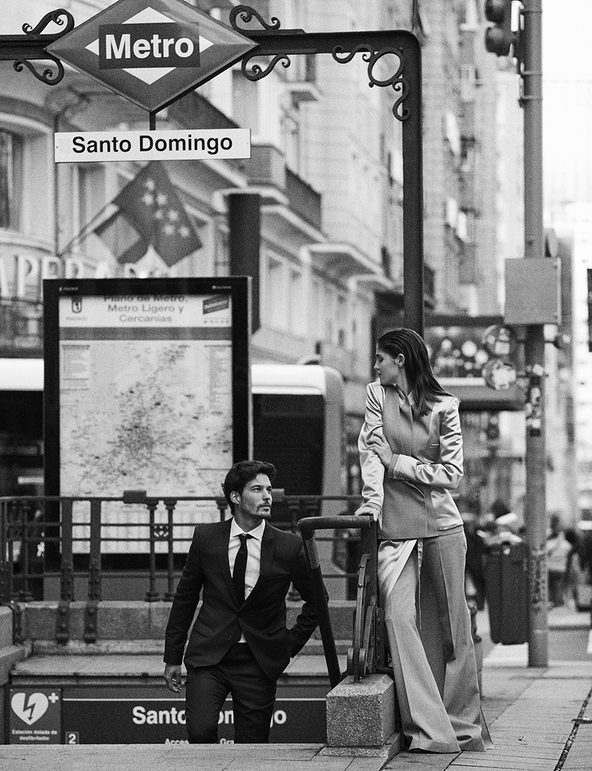Love story editorial for Elle Spain photographed by our artist Rafa Gallar. Featuring Julieta Gracia and Edu Roman in Santo Domingo metro stop in Madrid.