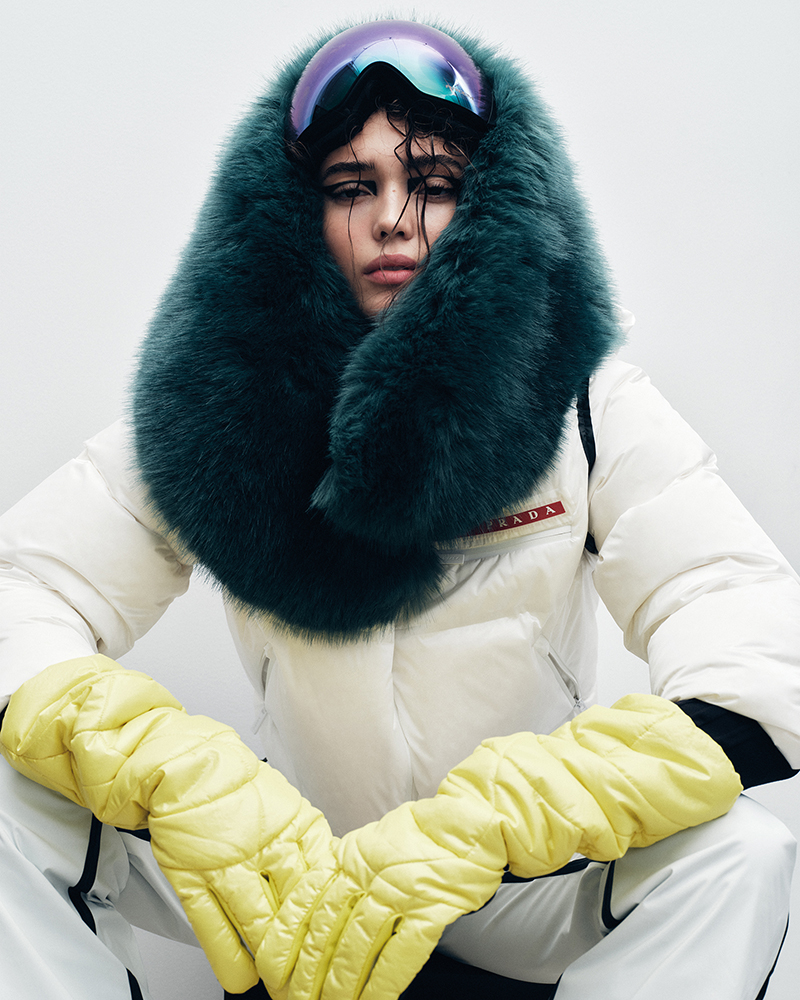 image photographed by Javier Biosca with a total ski look dressed by Francesca Rinciari for Instyle Spain magazine.