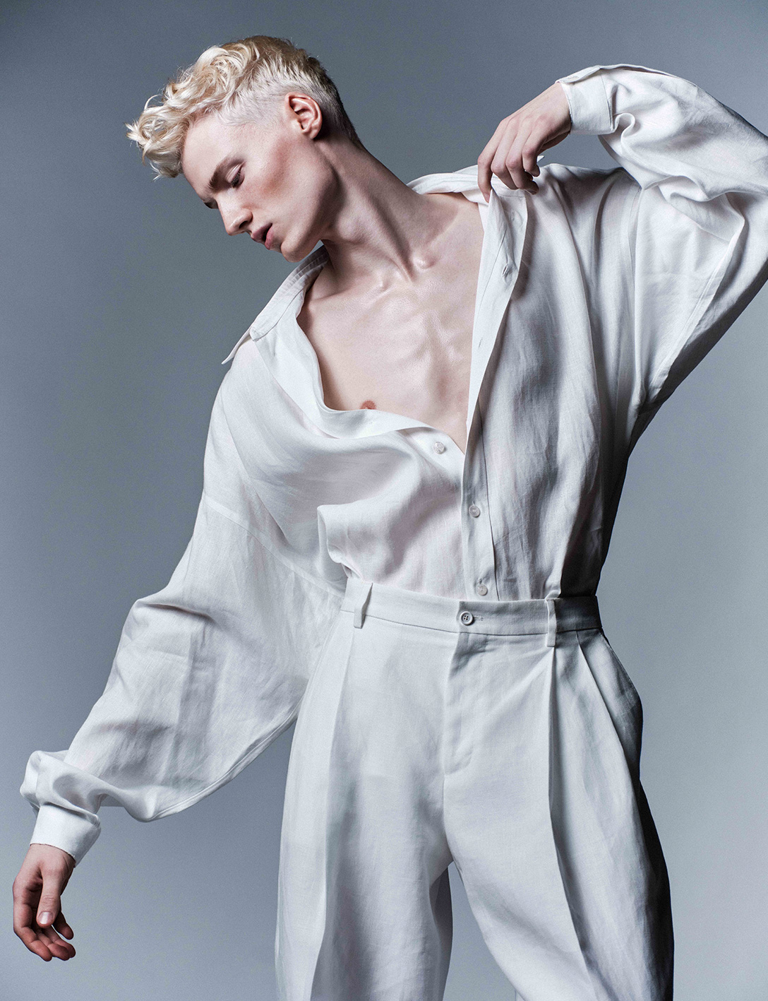 L'OFFICIEL HOMMES ITALY FREDERICO MARTINS 8AM