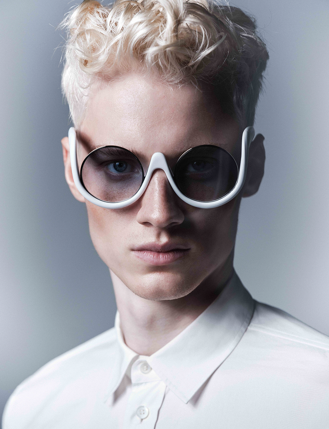 L'OFFICIEL HOMMES ITALY FREDERICO MARTINS 8AM