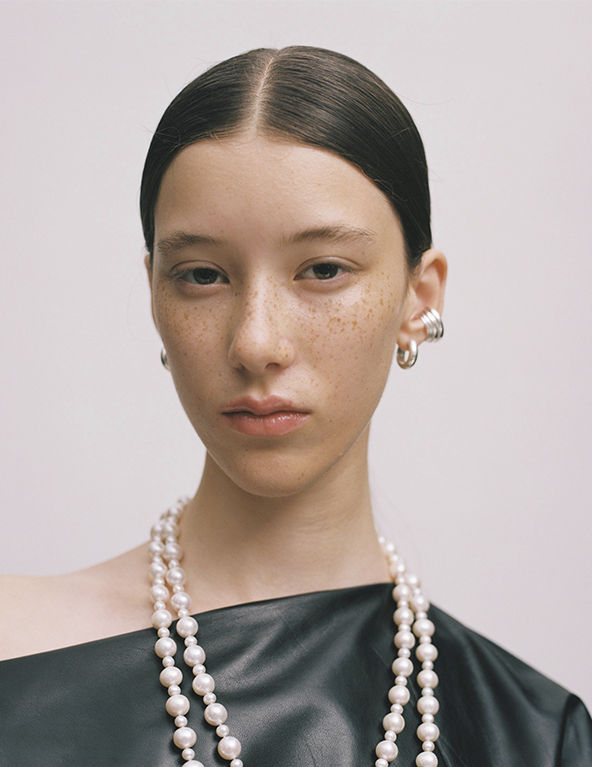 BEAUTIES_BERTA_PFIRSHICH_PHOTOGRAPHER_PRODUCTION_BARCELONA_8AM