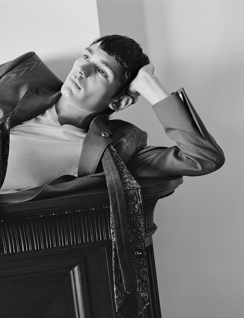 Número Switzerland - Berta Pfirsich - Editorial December 2025