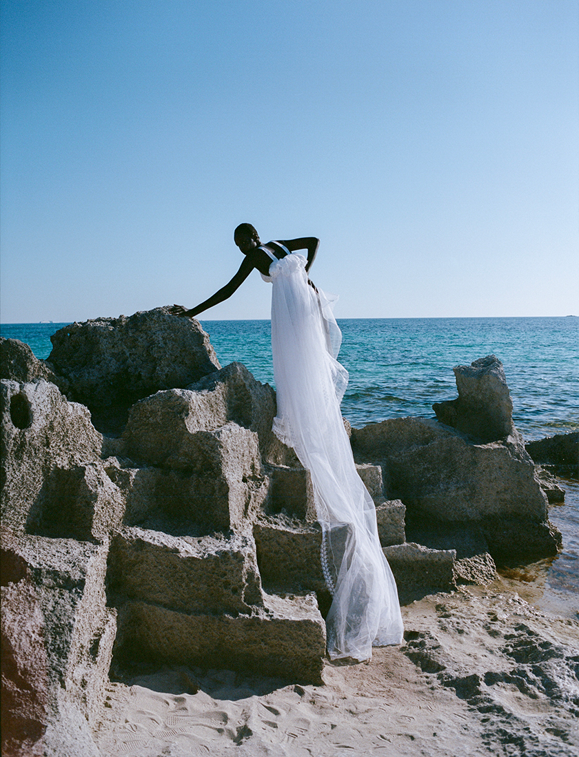 Photography by Bert Berta Pfirsich for L’Officiel de Ibiza.