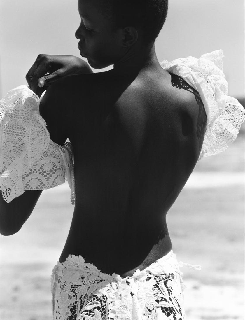Photography by Bert Berta Pfirsich for L’Officiel de Ibiza.